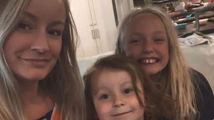 Photo of Bailey McCourt and her two daughters